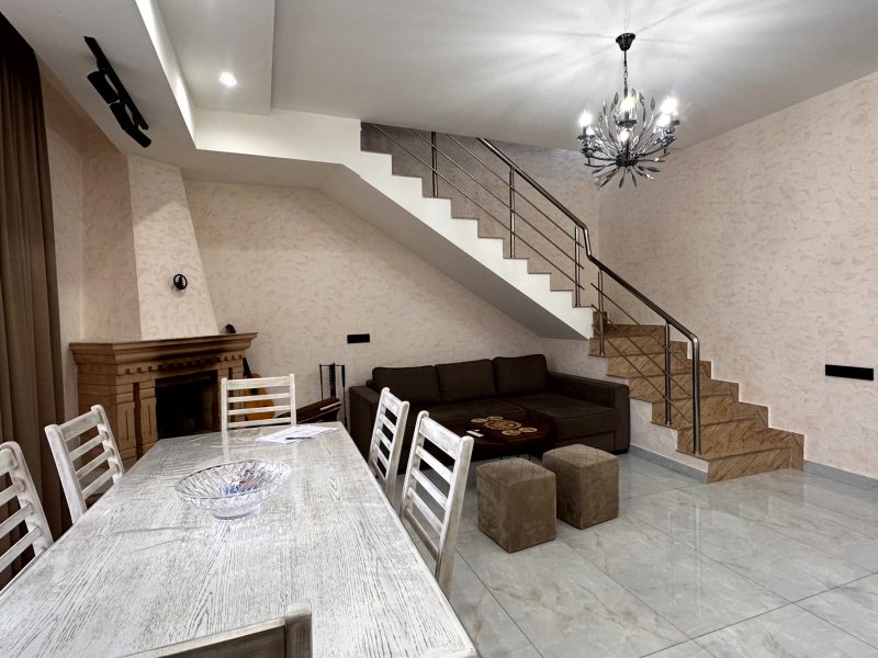 Կոդ-DJ14 Առանձնատուն