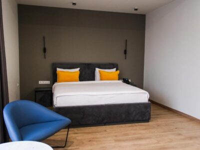 Կոդ–DJ38 Հյուրանոցի սենյակ