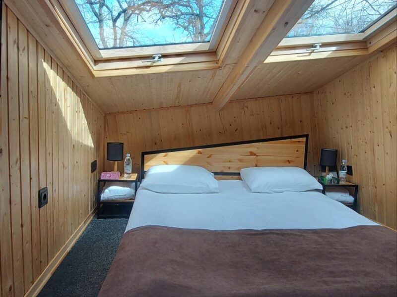 Կոդ–DJ55 Հյուրանոցի քոթեջ