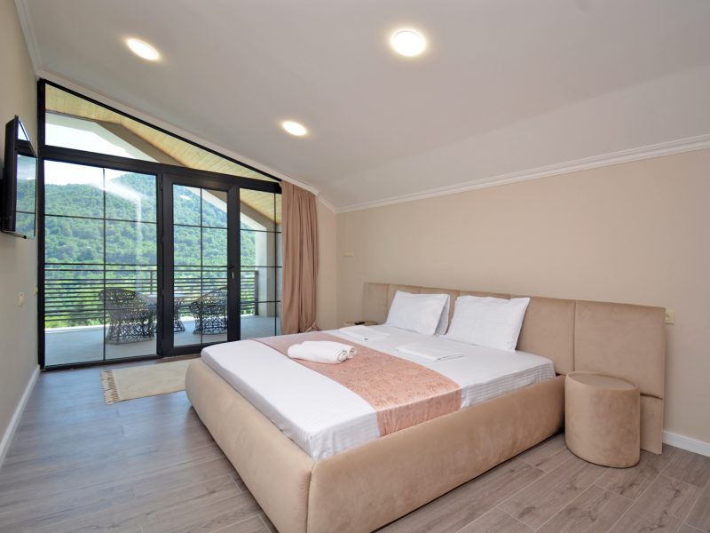 Կոդ–DJ72 Առանձնատուն