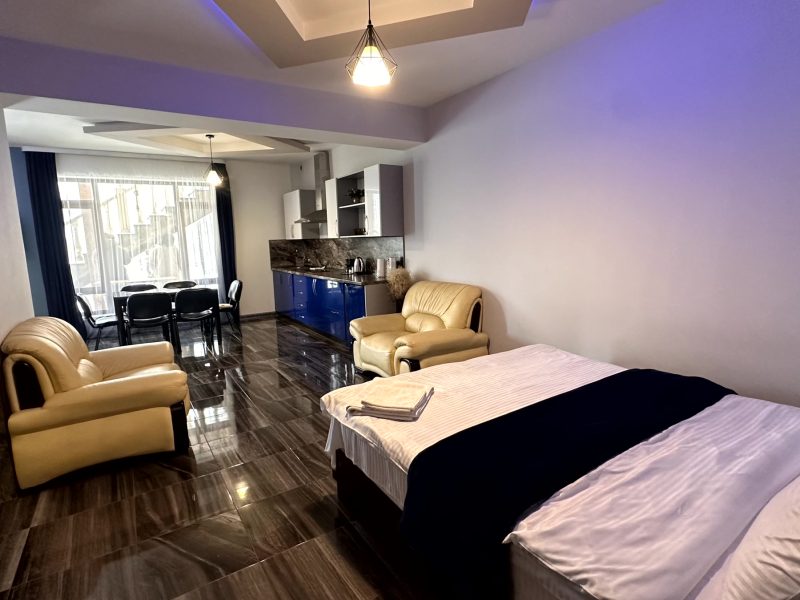 Կոդ–DJ84 Հյուրանոցի սենյակներ