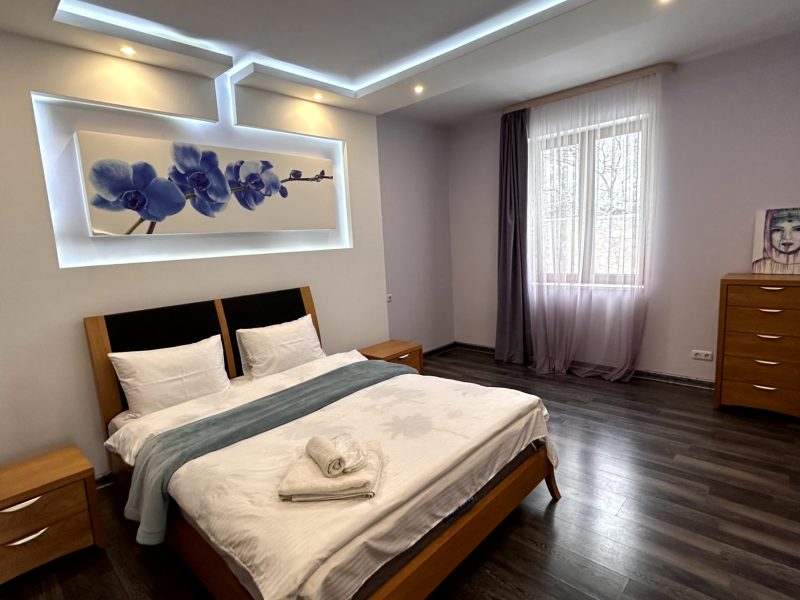 Կոդ–DJ84 Հյուրանոցի սենյակներ