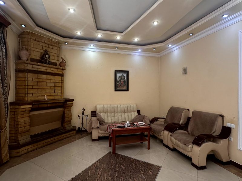 Կոդ–DJ82 Առանձնատուն