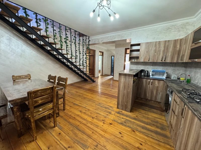 Կոդ–DJ95 Առանձնատուն