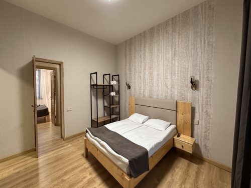 DJ4 ննջարան 1