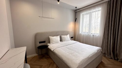 DJ79 ննջարան 1