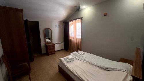 DJ82 ննջարան 4