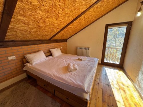 DJ95 ննջարան 1